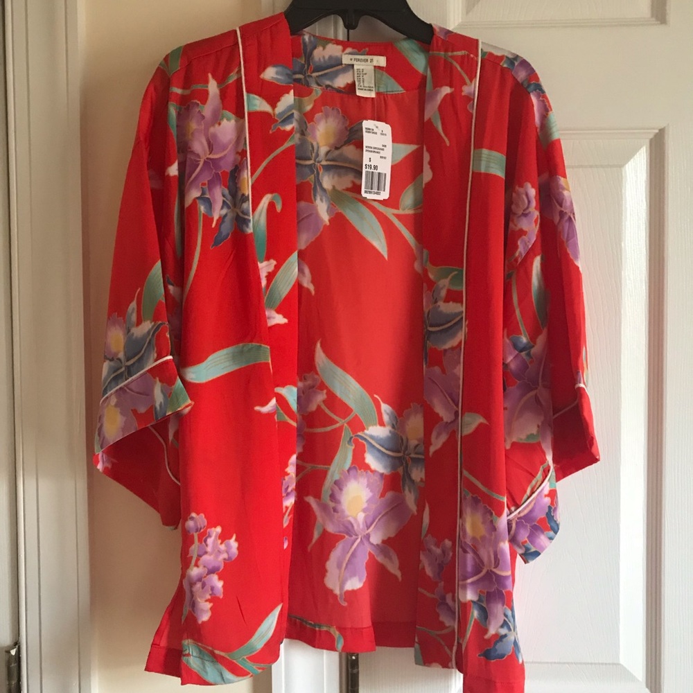 Brand new Forever 21 Cloak , silk , size S